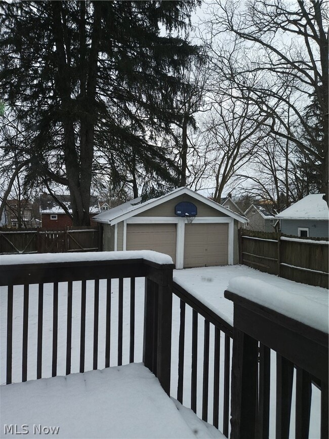 Building Photo - 80 E Ido Ave