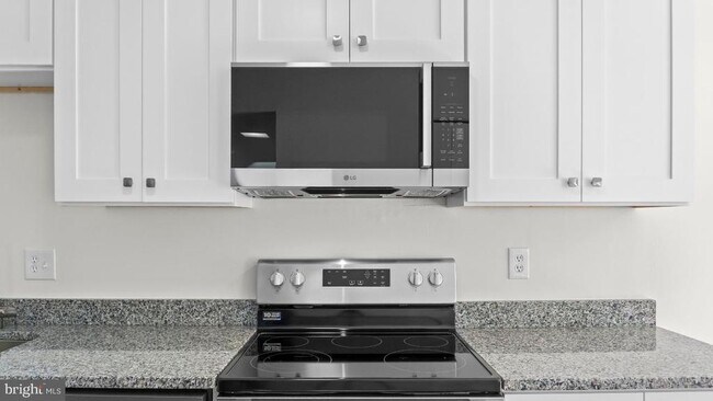 Foto del edificio - 18531 Bay Leaf Way