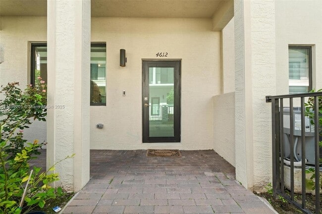 Foto del edificio - 4612 NW 83rd Pkwy