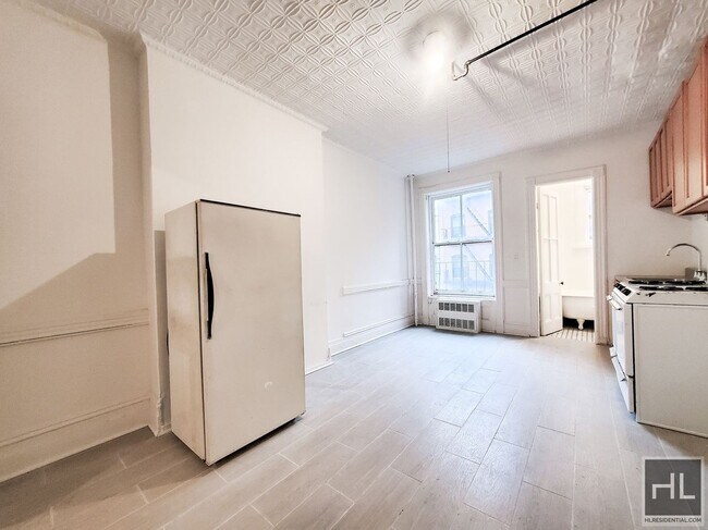 Building Photo - 323A EAST 89 STREET