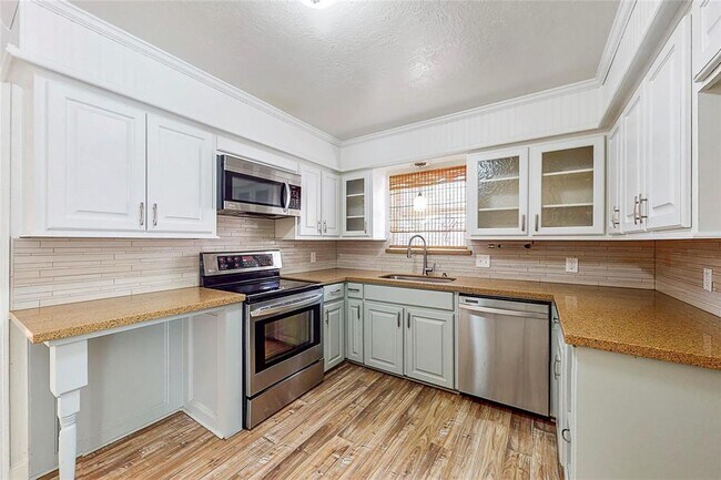 Foto del edificio - 4311 Stacy St