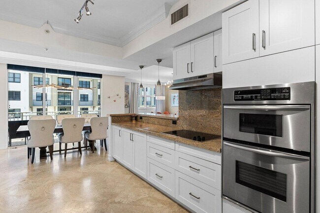 Building Photo - 99 SE Mizner Blvd