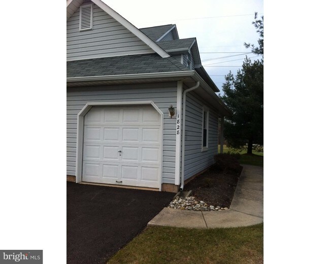 Foto del edificio - 1828 Grand Blvd