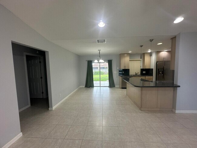 Foto del edificio - 1896 SW Cameo Blvd