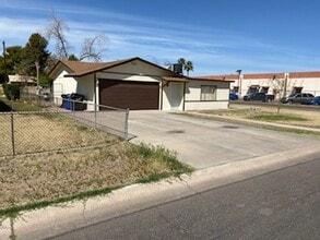 Building Photo - 142 S Wilbur Ave