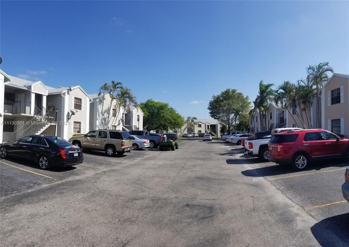 1201 N Liberty Ave Unit 1201H, Homestead, FL 33034 Condo for Rent in