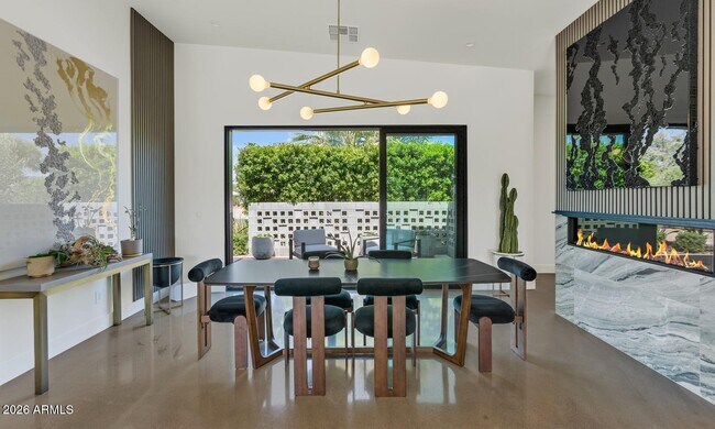 Foto del edificio - 75 E Griswold Rd