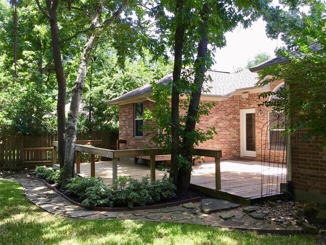Foto del edificio - 14 Heron Hollow Ct