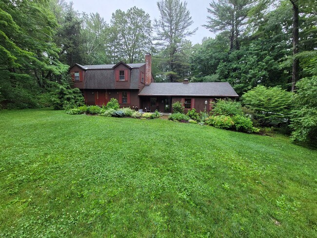 Building Photo - 47 Pine Knoll Rd