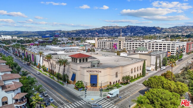 Building Photo - 351 N Sierra Bonita Ave