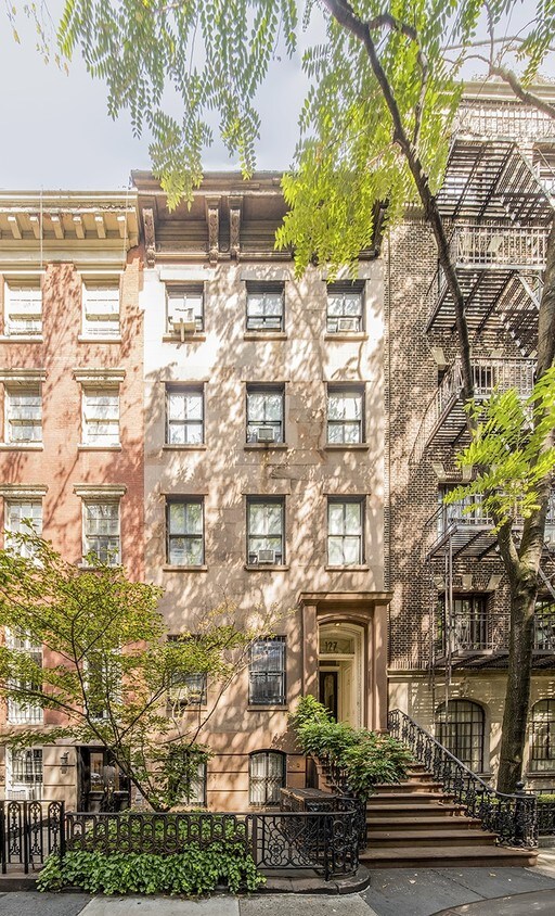 Primary Photo - 127 W 12th St