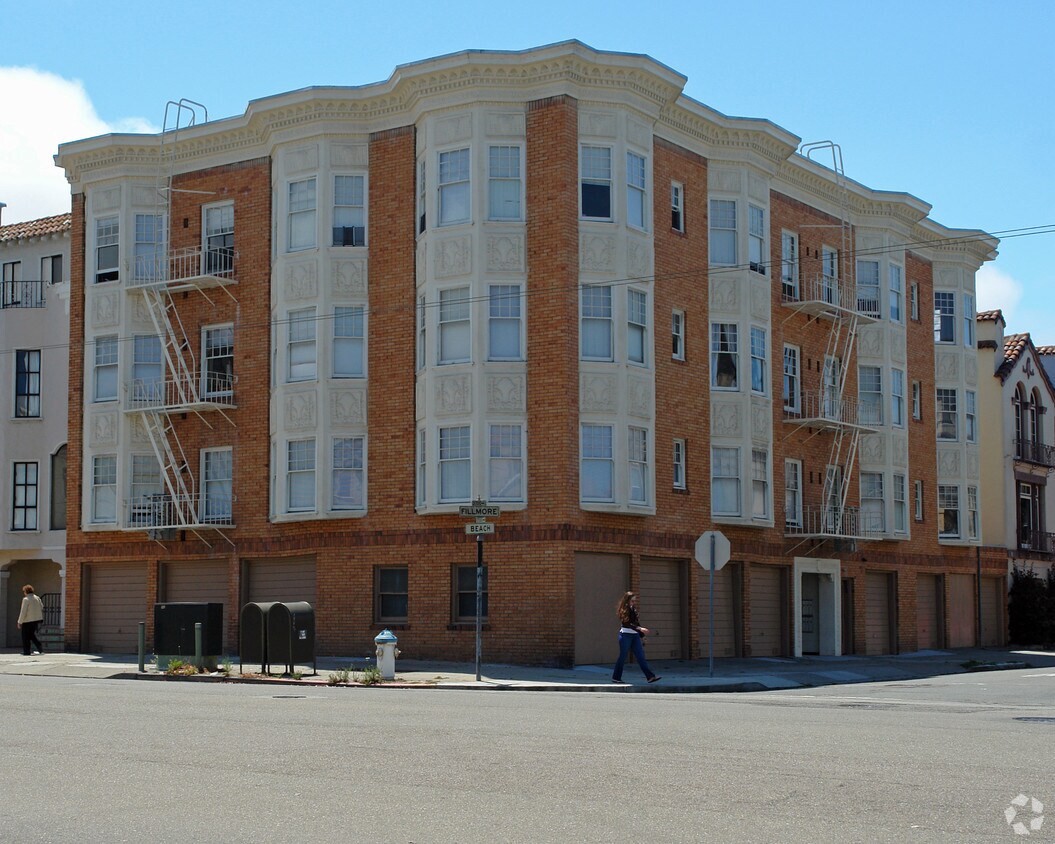 Building Photo - 1701 Beach St