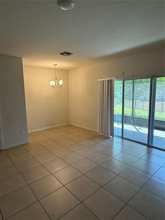 Foto del edificio - 419 Arbor Lakes Dr