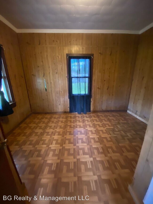 Building Photo - 2 br, 1 bath House - 202 2nd Street