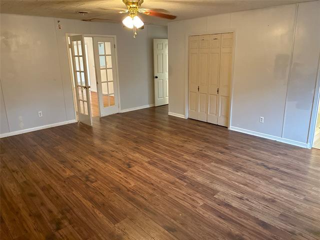 Building Photo - 1001 Crestview Dr