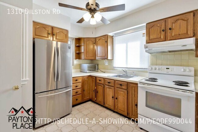 Foto del edificio - Spacious Corner Single Family Home with Pa...