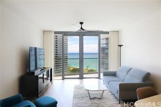 Building Photo - 1000 Auahi St