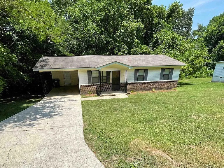 Primary Photo - 404 Ingram Ave W