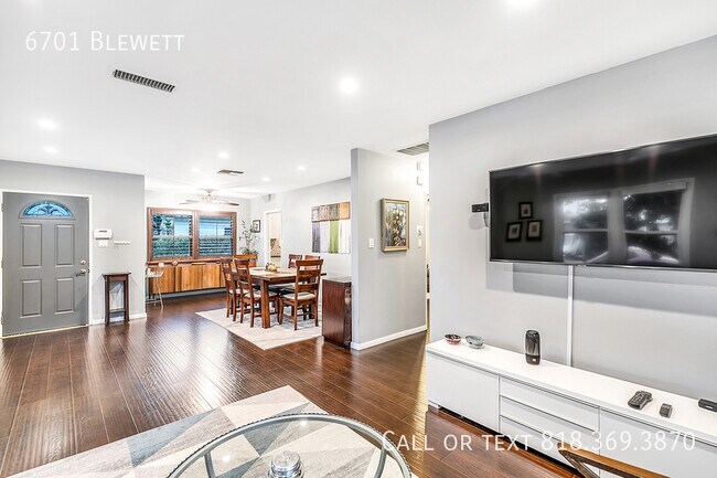 Foto del edificio - 6701 Blewett-