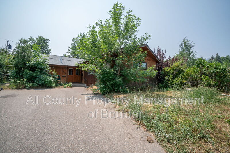 Primary Photo - 1045 Toedtli Dr
