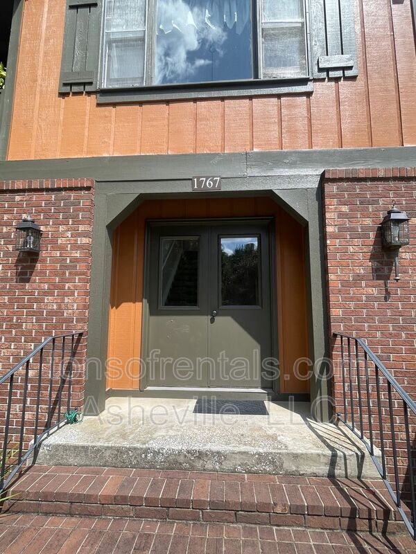 Foto del edificio - 1767D Haywood Manor Road
