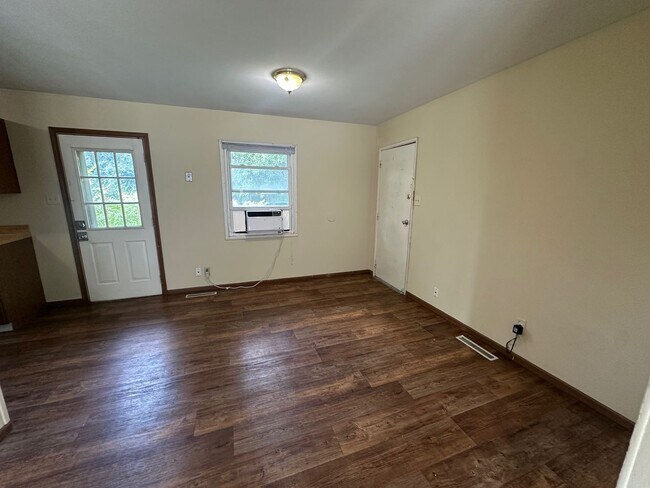 Foto del edificio - 1509 S Mattis Ave