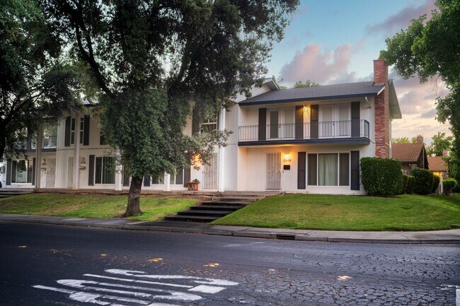 Foto del edificio - 2910 Park Ave