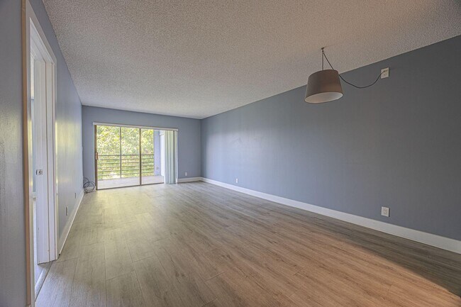 Foto del edificio - 9440 SW 8th St