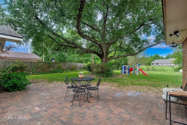 Foto del edificio - 7440 Camelback Dr