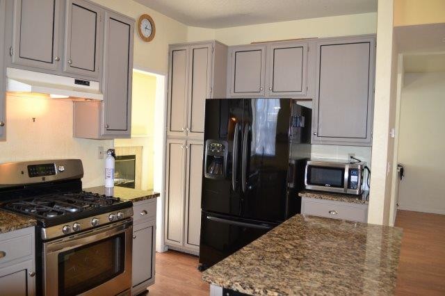 Building Photo - 1542 Squaw Valley Dr