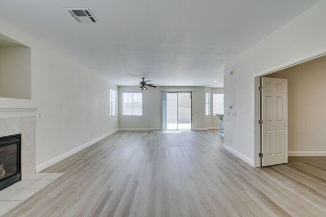 Building Photo - 2 Story 4 Bedroom Corner Lot with RV Parki...