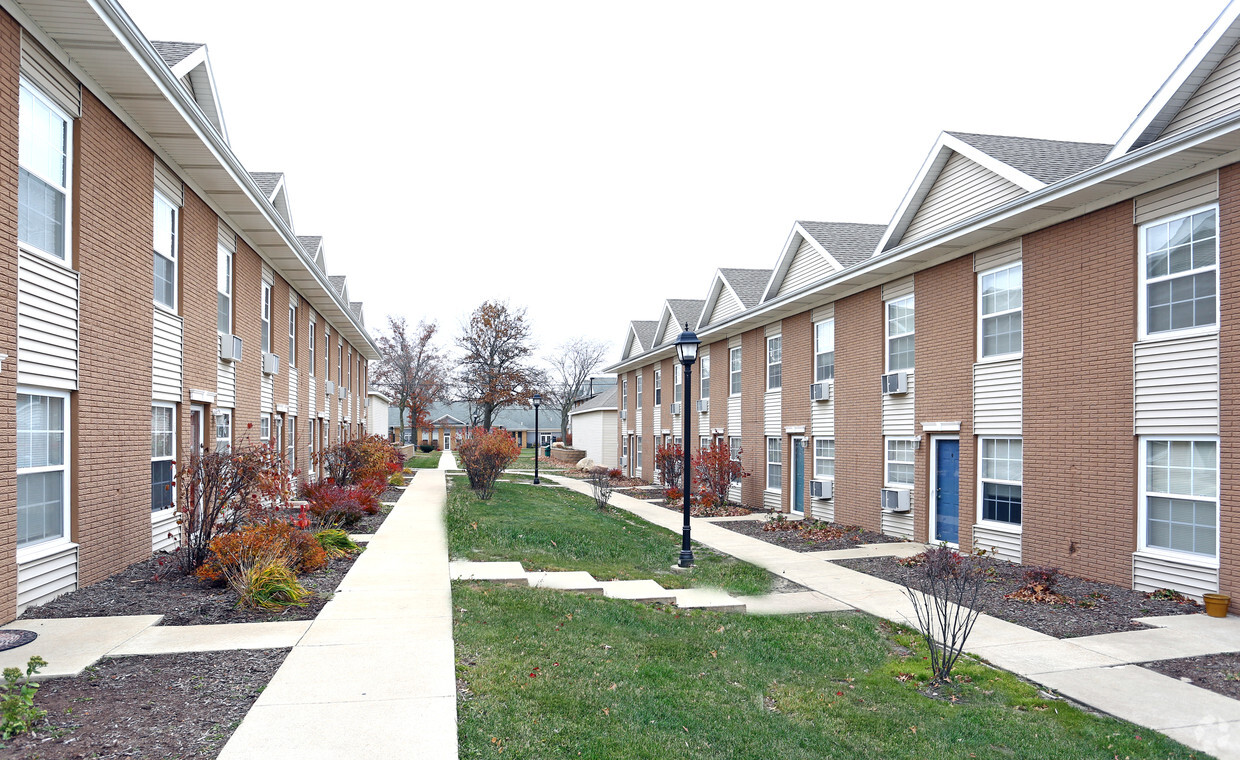 Apartments At Iowa