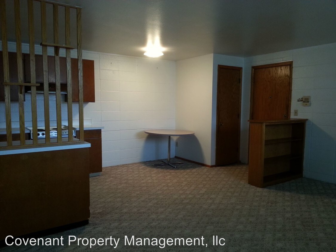 Primary Photo - 311 S Summit Ave