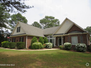 Building Photo - 10 Winding Trail