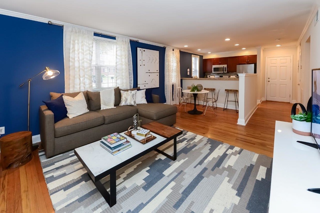 Foto principal - The Villas at Bryn Mawr Apartment Homes