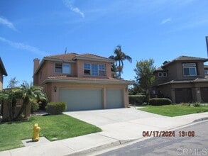 Building Photo - 552 Bayona Loop