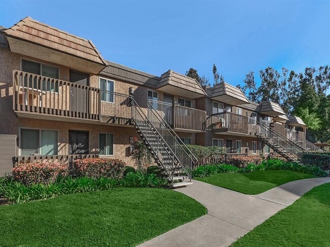 Building Photo - The Bluffs at Carlsbad