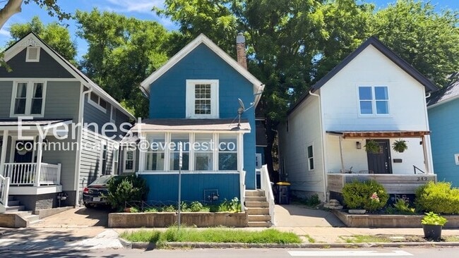 Building Photo - 347 Maple Blvd