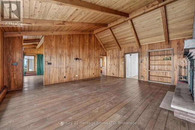 Photo du bâtiment - 500 Lakeshore Rd