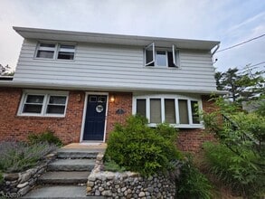Building Photo - 355 Rifle Camp Rd