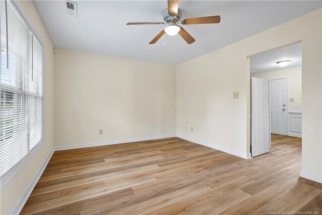 Building Photo - 278 Crabapple Cir