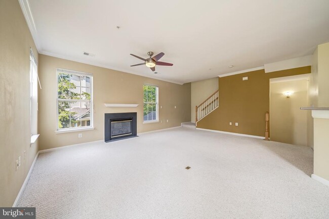 Building Photo - 13024 Cabin Creek Rd