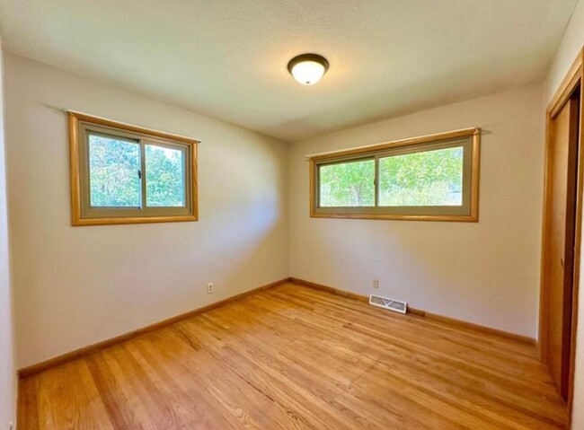 Building Photo - 1507 Rudolph Ct