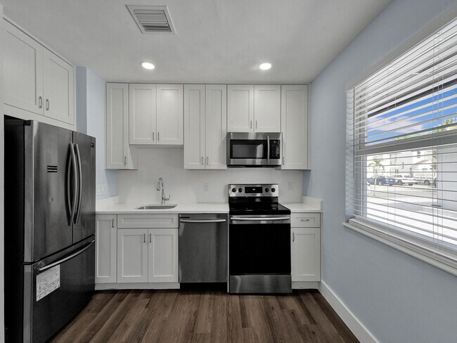 Foto del edificio - 338 Walton Blvd