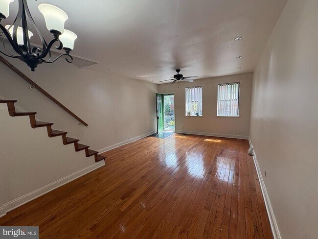 Foto del edificio - 2122 S Hicks St