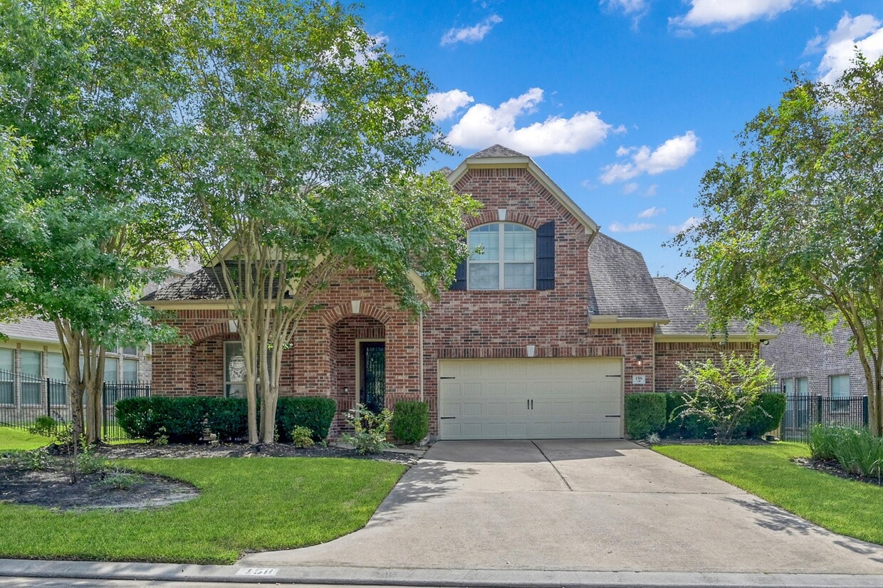 Primary Photo - 158 S Vershire Cir