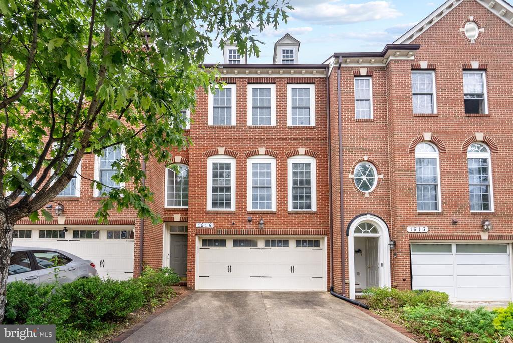 Foto principal - 1515 Regent Manor Ct