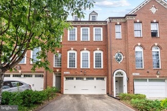 Building Photo - 1515 Regent Manor Ct