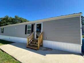 Building Photo - 450 Ridge Rd