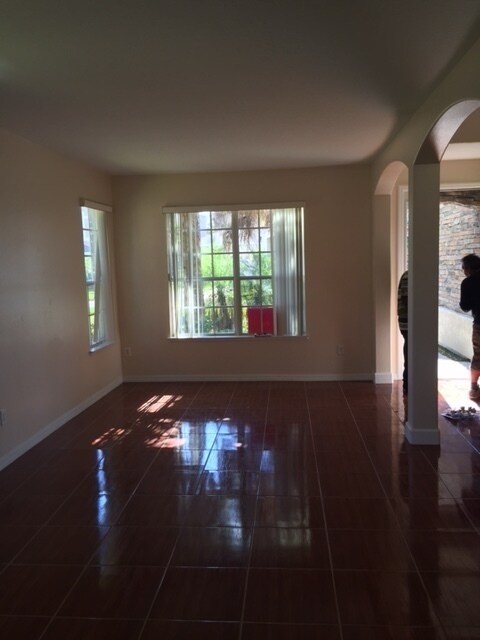 Foto del edificio - Incredible 4 Bedroom 2.5 Bathroom Home in ...